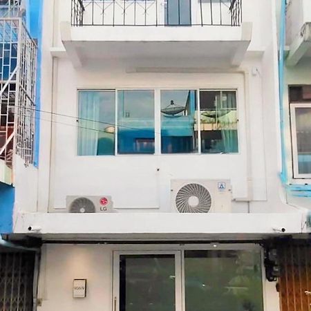 Whole 3-Storey House Right In The Local Community. Bangkok Dış mekan fotoğraf